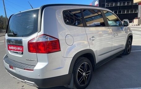 Chevrolet Orlando I, 2011 год, 900 000 рублей, 9 фотография