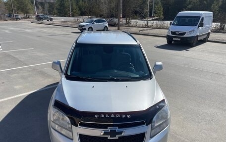 Chevrolet Orlando I, 2011 год, 900 000 рублей, 8 фотография