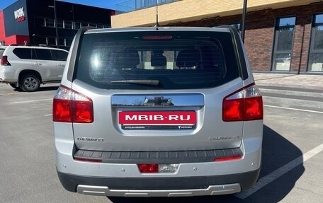 Chevrolet Orlando I, 2011 год, 900 000 рублей, 10 фотография