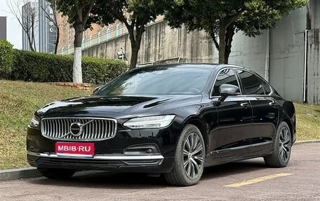 Volvo S90 II рестайлинг, 2022 год, 3 000 000 рублей, 1 фотография