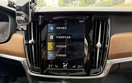 Volvo S90 II рестайлинг, 2022 год, 3 000 000 рублей, 9 фотография