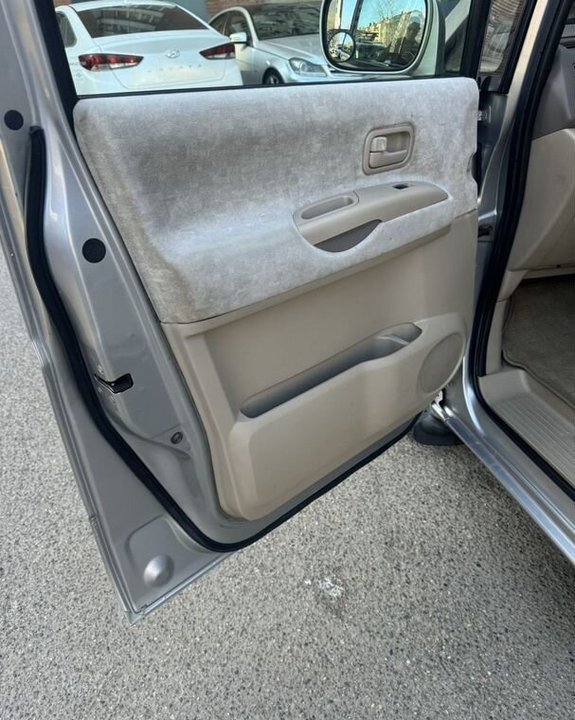 Nissan Serena, 2003 год, 720 000 рублей, 23 фотография