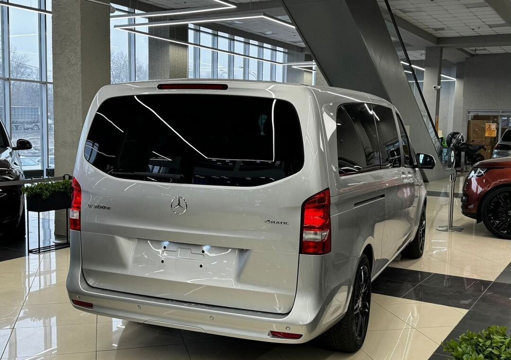 Mercedes-Benz V-Класс, 2021 год, 9 100 000 рублей, 3 фотография