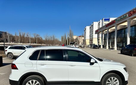 Volkswagen Tiguan II, 2017 год, 2 450 000 рублей, 3 фотография