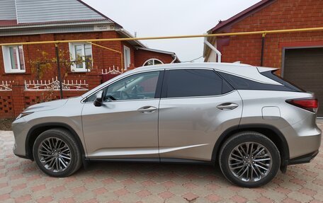 Lexus RX IV рестайлинг, 2020 год, 5 999 000 рублей, 3 фотография