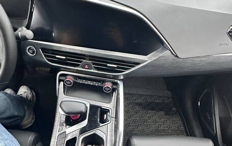 Geely Tugella FY11, 2023 год, 3 100 000 рублей, 5 фотография