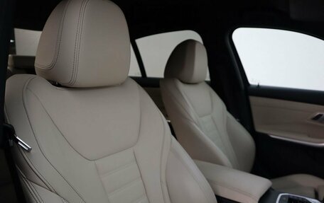 BMW 3 серия, 2019 год, 4 500 000 рублей, 16 фотография