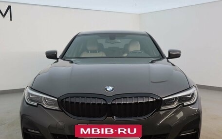 BMW 3 серия, 2019 год, 4 500 000 рублей, 3 фотография