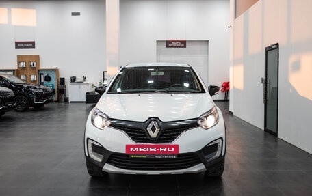 Renault Kaptur I рестайлинг, 2017 год, 1 300 000 рублей, 2 фотография