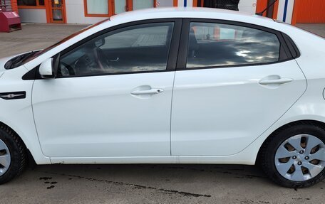KIA Rio III рестайлинг, 2016 год, 900 000 рублей, 3 фотография
