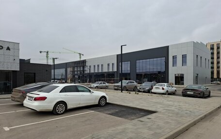Mercedes-Benz E-Класс, 2013 год, 1 750 000 рублей, 4 фотография