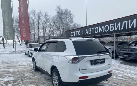 Mitsubishi Outlander III рестайлинг 3, 2013 год, 1 253 001 рублей, 8 фотография