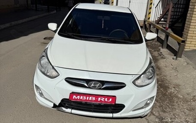 Hyundai Solaris II рестайлинг, 2013 год, 710 000 рублей, 1 фотография