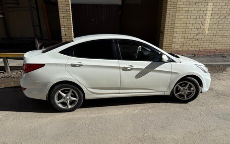 Hyundai Solaris II рестайлинг, 2013 год, 710 000 рублей, 3 фотография
