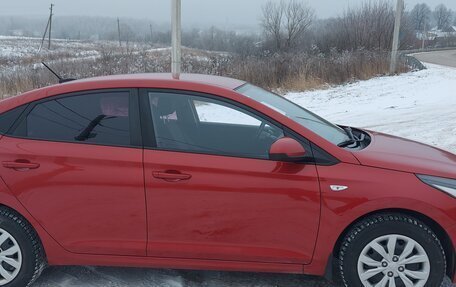 Hyundai Solaris II рестайлинг, 2017 год, 1 150 000 рублей, 2 фотография