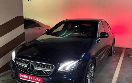 Mercedes-Benz E-Класс, 2020 год, 4 500 000 рублей, 2 фотография