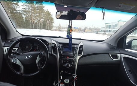 Hyundai i30 II рестайлинг, 2012 год, 800 000 рублей, 2 фотография