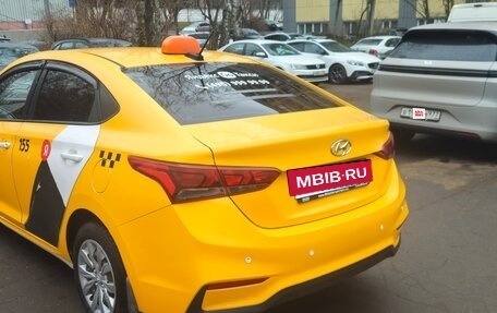 Hyundai Solaris II рестайлинг, 2019 год, 1 025 000 рублей, 4 фотография