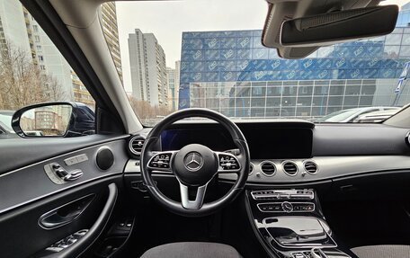 Mercedes-Benz E-Класс, 2019 год, 3 999 000 рублей, 17 фотография