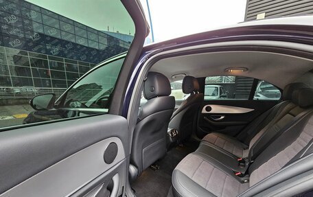 Mercedes-Benz E-Класс, 2019 год, 3 999 000 рублей, 23 фотография