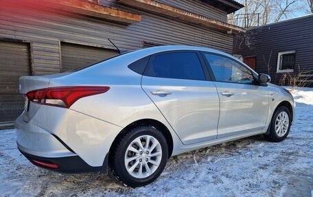 Hyundai Solaris II рестайлинг, 2021 год, 1 450 000 рублей, 3 фотография