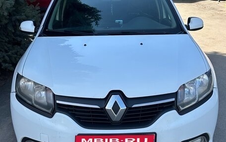 Renault Logan II, 2015 год, 690 000 рублей, 1 фотография