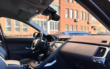 Jaguar E-Pace, 2019 год, 3 070 000 рублей, 10 фотография
