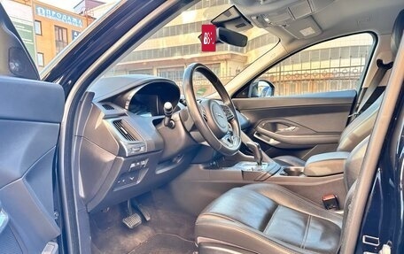 Jaguar E-Pace, 2019 год, 3 070 000 рублей, 8 фотография