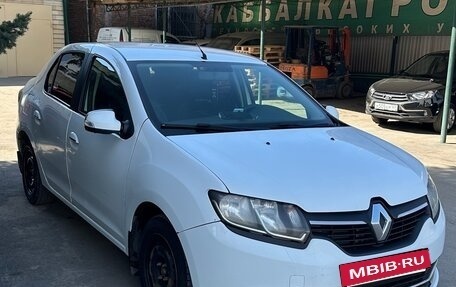 Renault Logan II, 2015 год, 690 000 рублей, 2 фотография