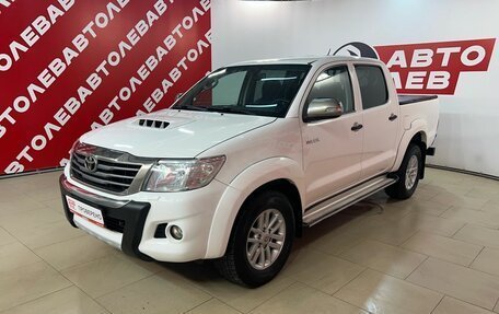 Toyota Hilux VII, 2015 год, 2 670 000 рублей, 2 фотография