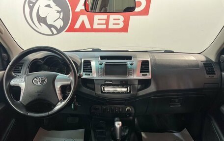 Toyota Hilux VII, 2015 год, 2 670 000 рублей, 12 фотография