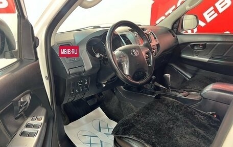 Toyota Hilux VII, 2015 год, 2 670 000 рублей, 10 фотография