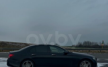 Mercedes-Benz E-Класс, 2019 год, 3 500 000 рублей, 11 фотография