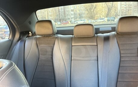 Mercedes-Benz E-Класс, 2019 год, 3 500 000 рублей, 23 фотография