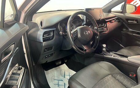 Toyota C-HR I рестайлинг, 2019 год, 2 450 000 рублей, 10 фотография