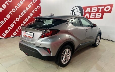 Toyota C-HR I рестайлинг, 2019 год, 2 450 000 рублей, 5 фотография