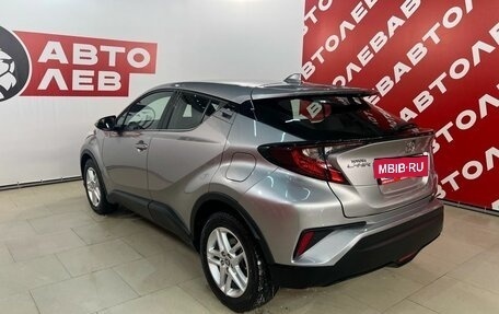 Toyota C-HR I рестайлинг, 2019 год, 2 450 000 рублей, 4 фотография