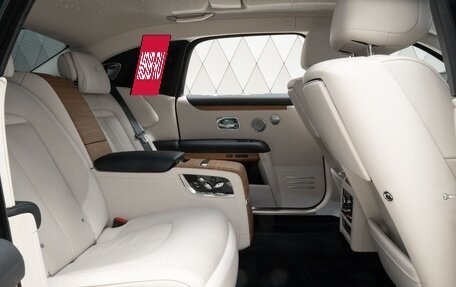 Rolls-Royce Ghost Series II рестайлинг, 2022 год, 33 820 000 рублей, 17 фотография