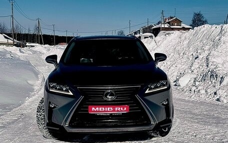 Lexus RX IV рестайлинг, 2017 год, 4 100 000 рублей, 1 фотография