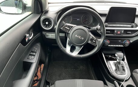 KIA Cerato IV, 2022 год, 2 370 000 рублей, 14 фотография