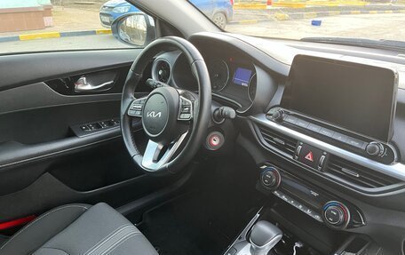 KIA Cerato IV, 2022 год, 2 370 000 рублей, 18 фотография
