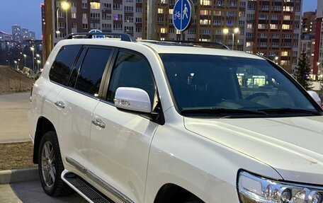Toyota Land Cruiser 200, 2015 год, 6 700 000 рублей, 2 фотография