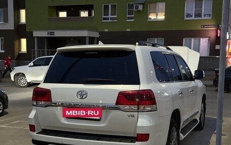 Toyota Land Cruiser 200, 2015 год, 6 700 000 рублей, 6 фотография