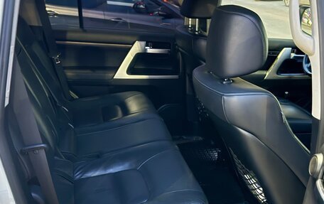 Toyota Land Cruiser 200, 2015 год, 6 700 000 рублей, 9 фотография