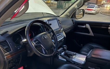 Toyota Land Cruiser 200, 2015 год, 6 700 000 рублей, 10 фотография