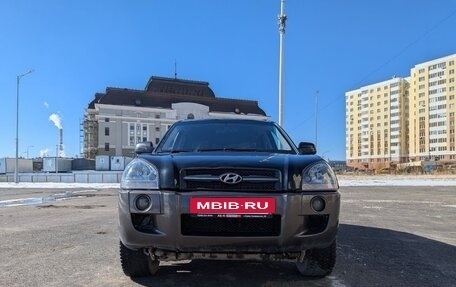 Hyundai Tucson III, 2005 год, 675 000 рублей, 2 фотография