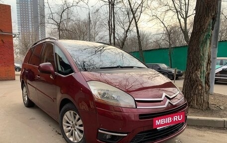 Citroen C4 Picasso II рестайлинг, 2007 год, 580 000 рублей, 12 фотография