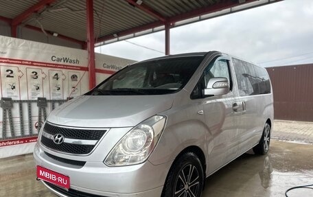 Hyundai Grand Starex Grand Starex I рестайлинг 2, 2008 год, 1 150 000 рублей, 1 фотография