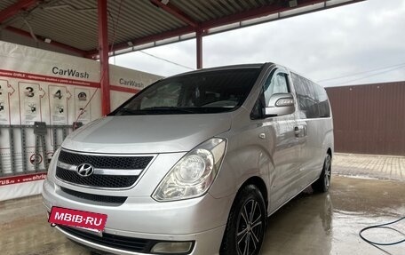 Hyundai Grand Starex Grand Starex I рестайлинг 2, 2008 год, 1 150 000 рублей, 2 фотография