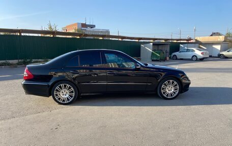Mercedes-Benz E-Класс, 2007 год, 1 300 000 рублей, 2 фотография